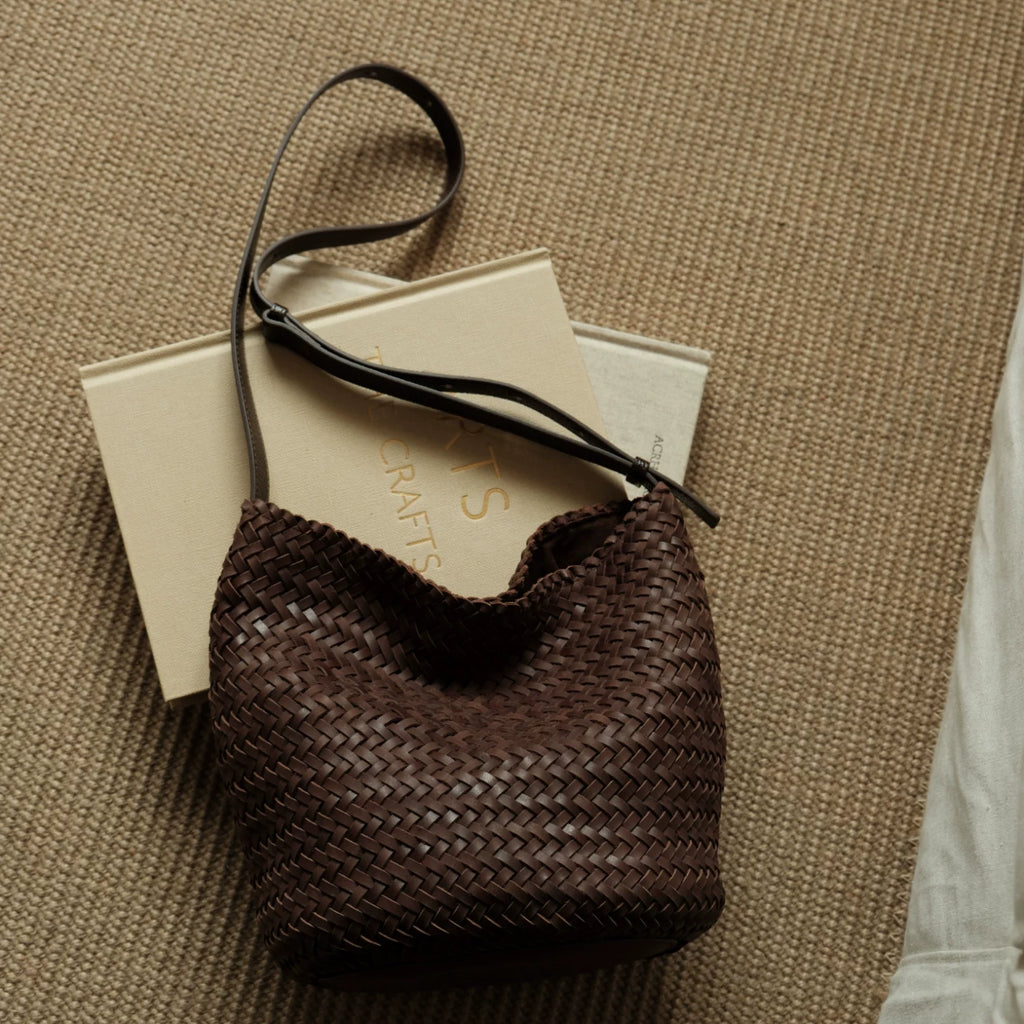 EZRO Cowhide Texture Hand-woven Messenger Bag