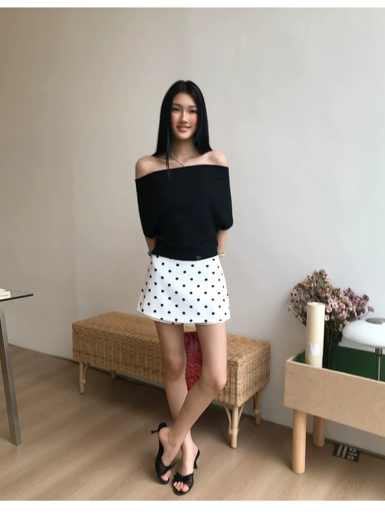 Audwyn One-word Shoulder Slim and Thin Versatile Tee
