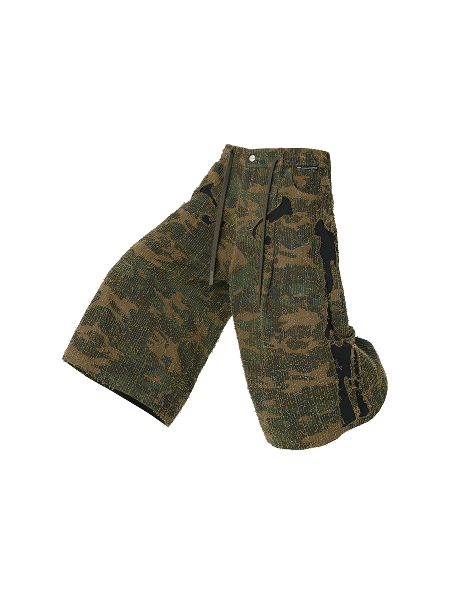 RELABEL Sticker Embroidery Contrasting Color Camouflage Eight-point Shorts