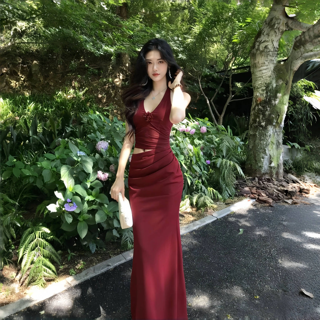 Instunning Neck Slim Dress