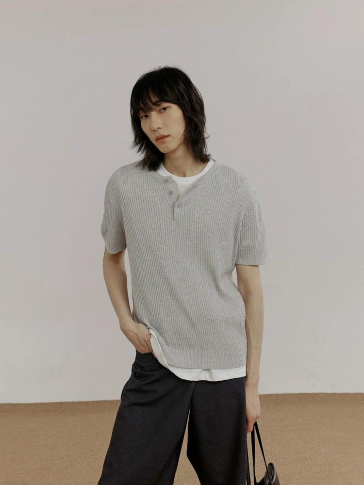 COLN Solid Color Simple Henry Collar Tee