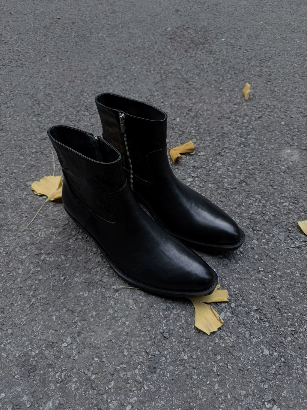 AMBSOM Pointed Yuppie High-top Chelsea Boots