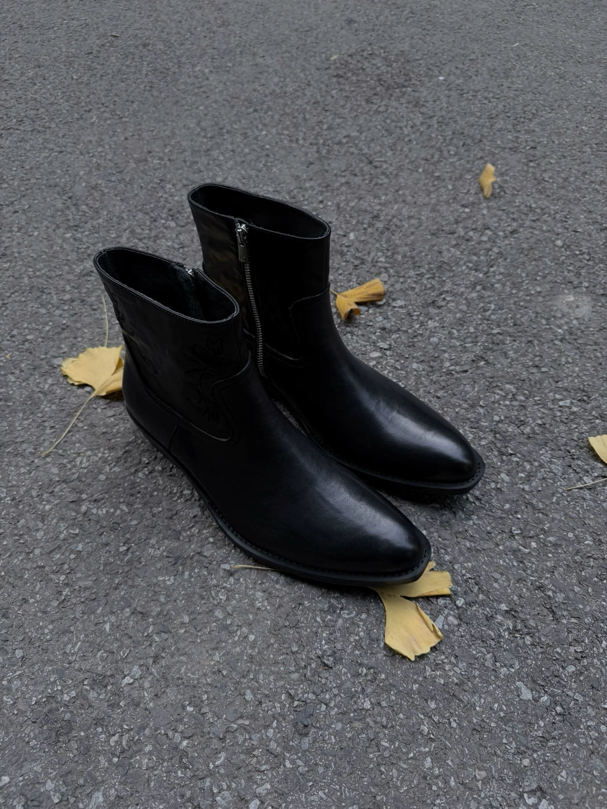 AMBSOM Pointed Yuppie High-top Chelsea Boots