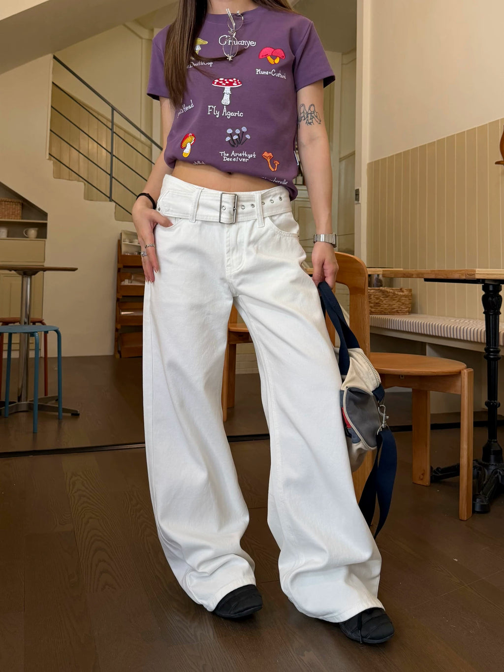 CCYE Medium and Low Waist Straight Versatile Belt Design Jeans