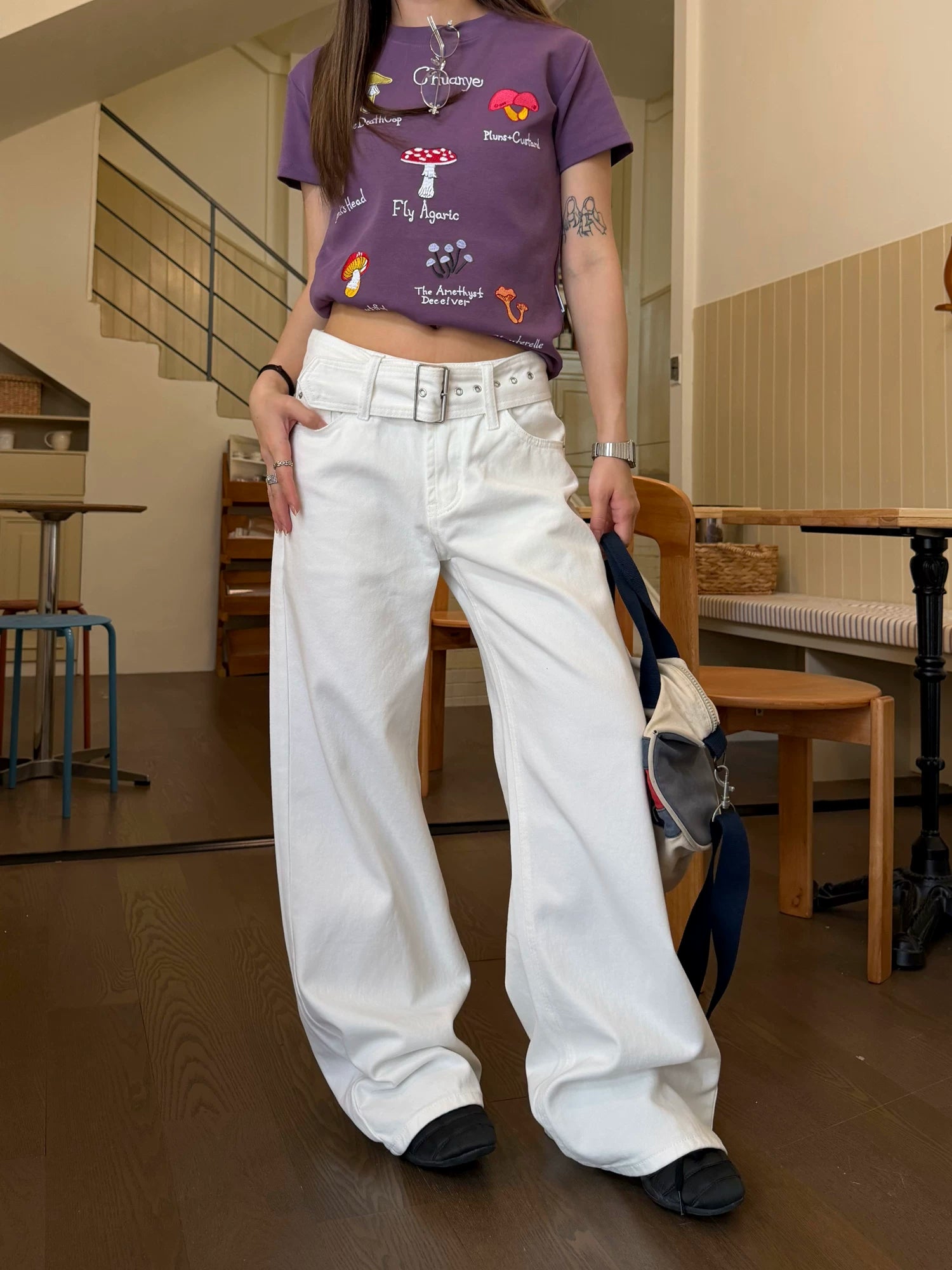 CCYE Medium and Low Waist Straight Versatile Belt Design Jeans