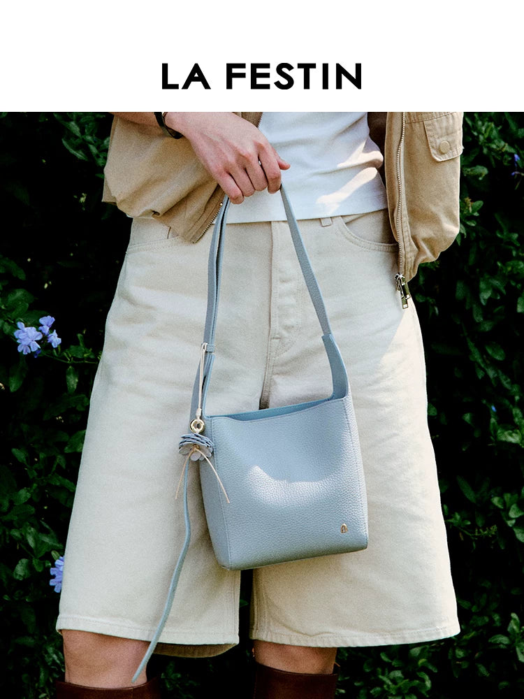 La Festin Niche Leather Messenger Bag