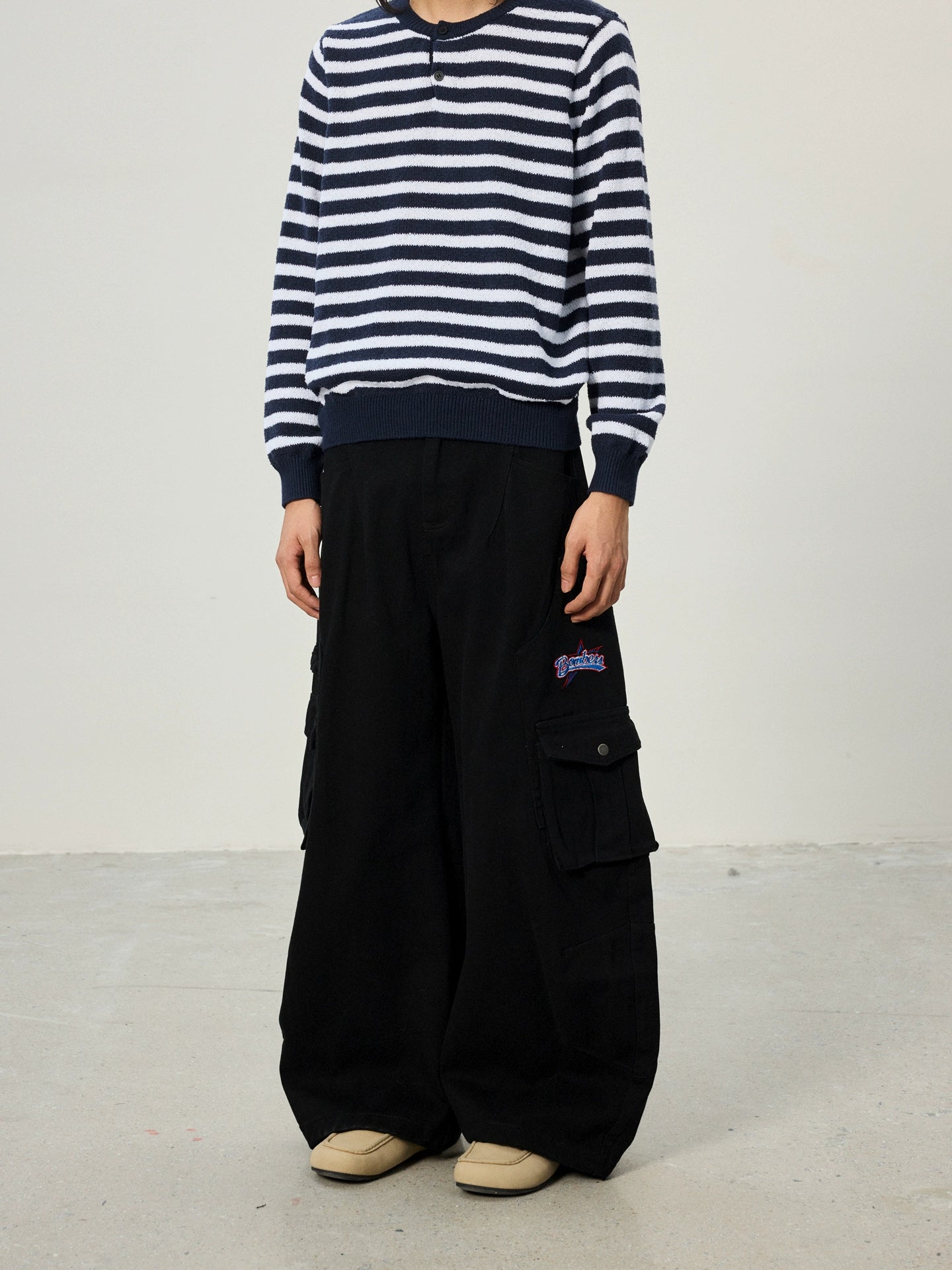 BTSG Vintage Embroidered Multi-pocket Cargo Pants