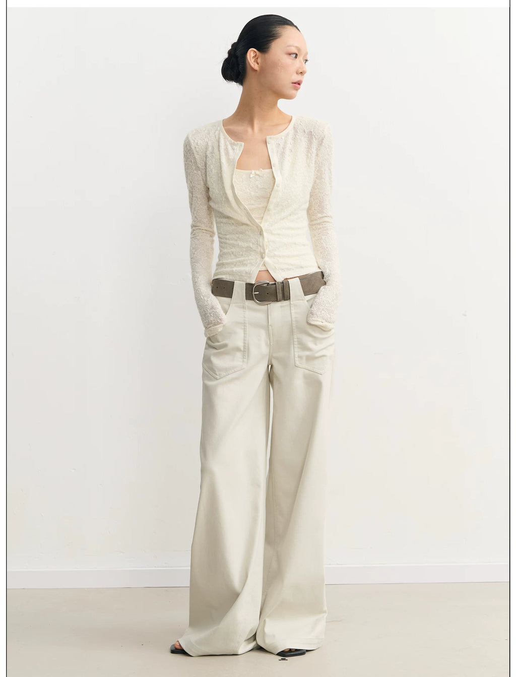 LINY LIBERTY Embossed Jacquard Knitted Suspender Cardigan Set