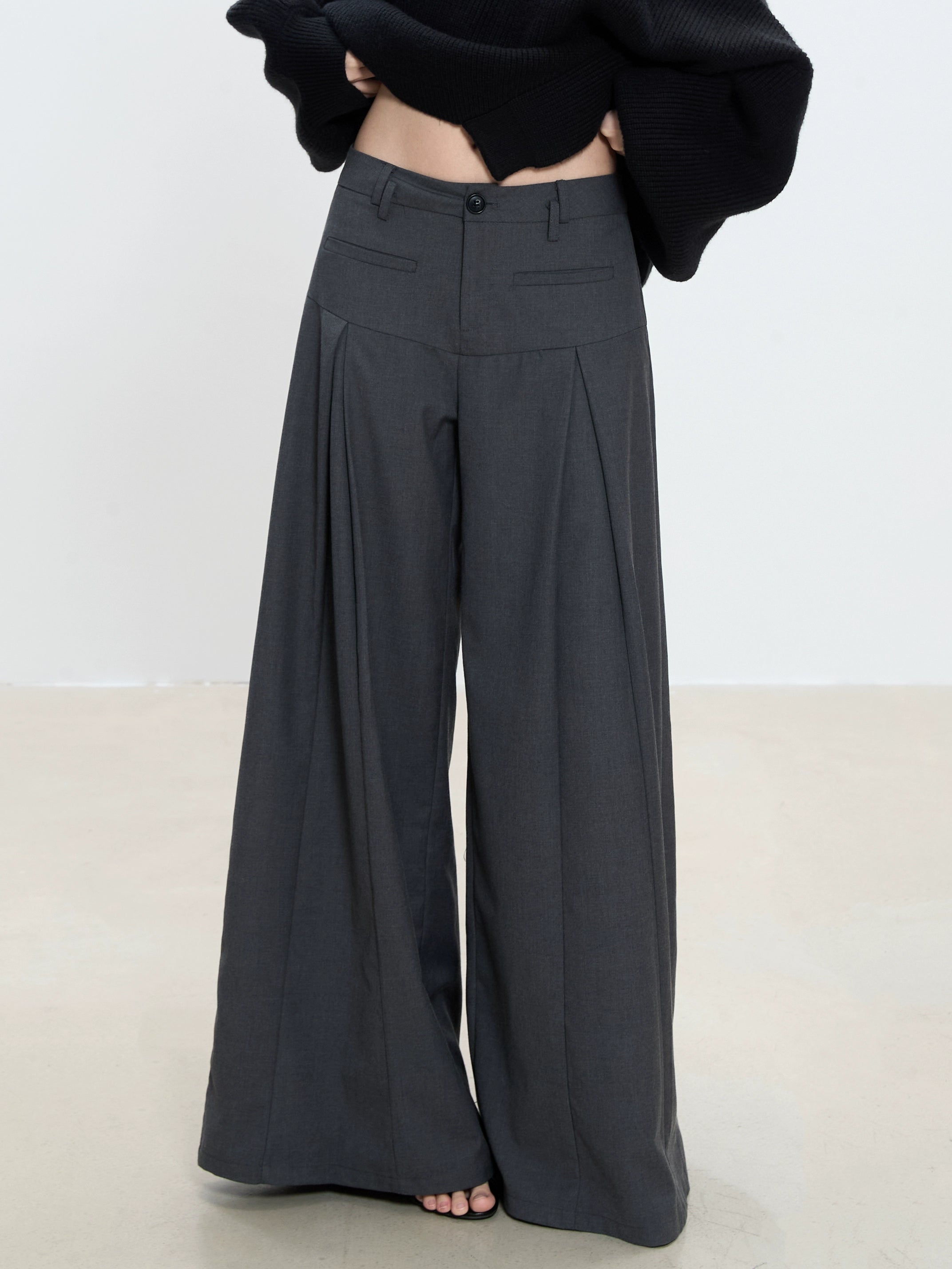 WITHMIN Loose Low-rise Slim Straight-leg Pants