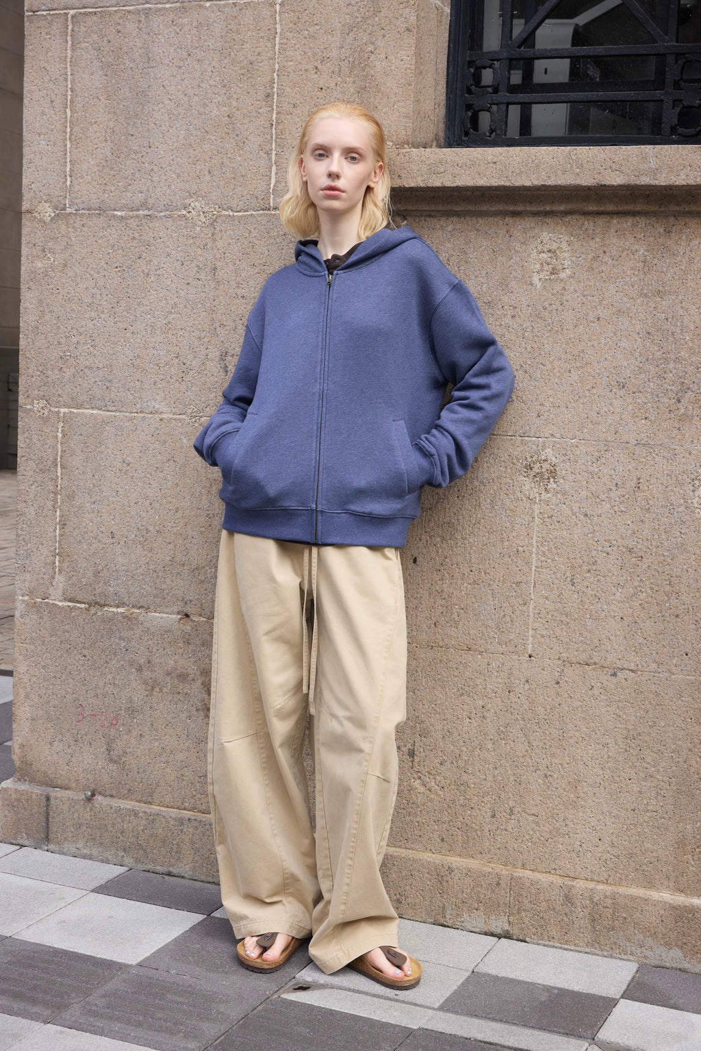 VLABMADE Vintage Slack Simple Zip Hooded Sweater