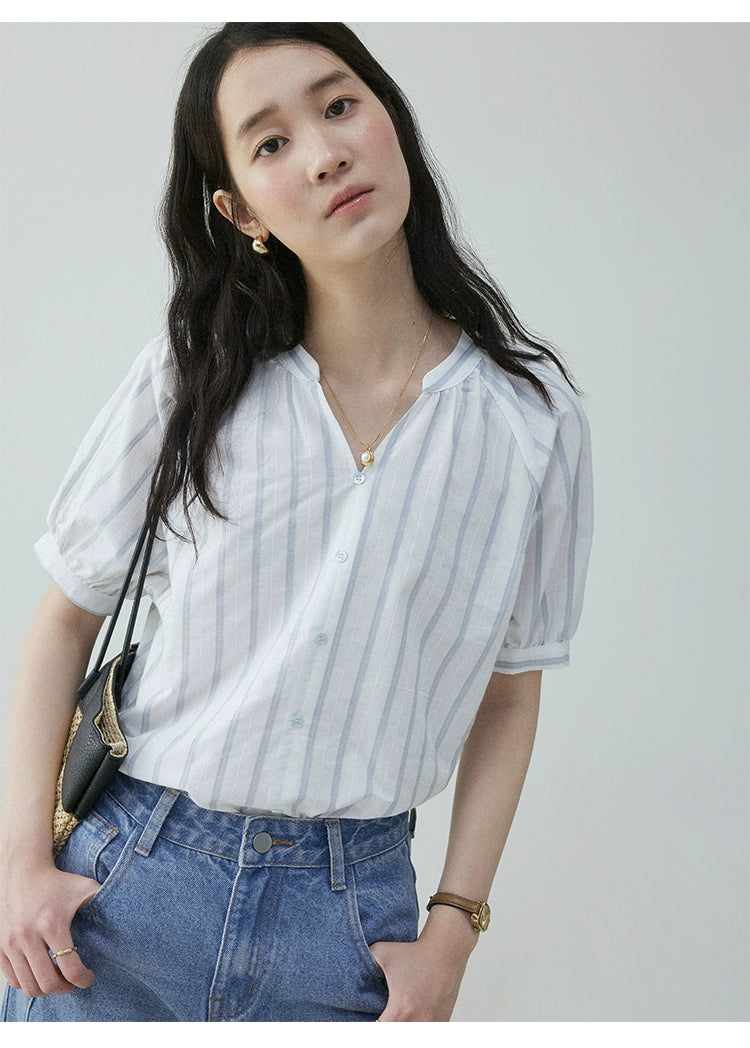 VOOE Contrast Striped V-Neck Pullover Commuter Shirt