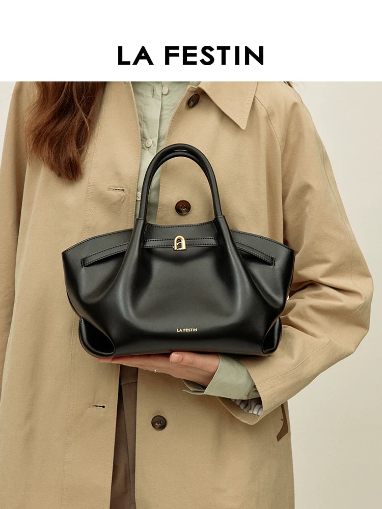 La Festin Niche Messenger Bag