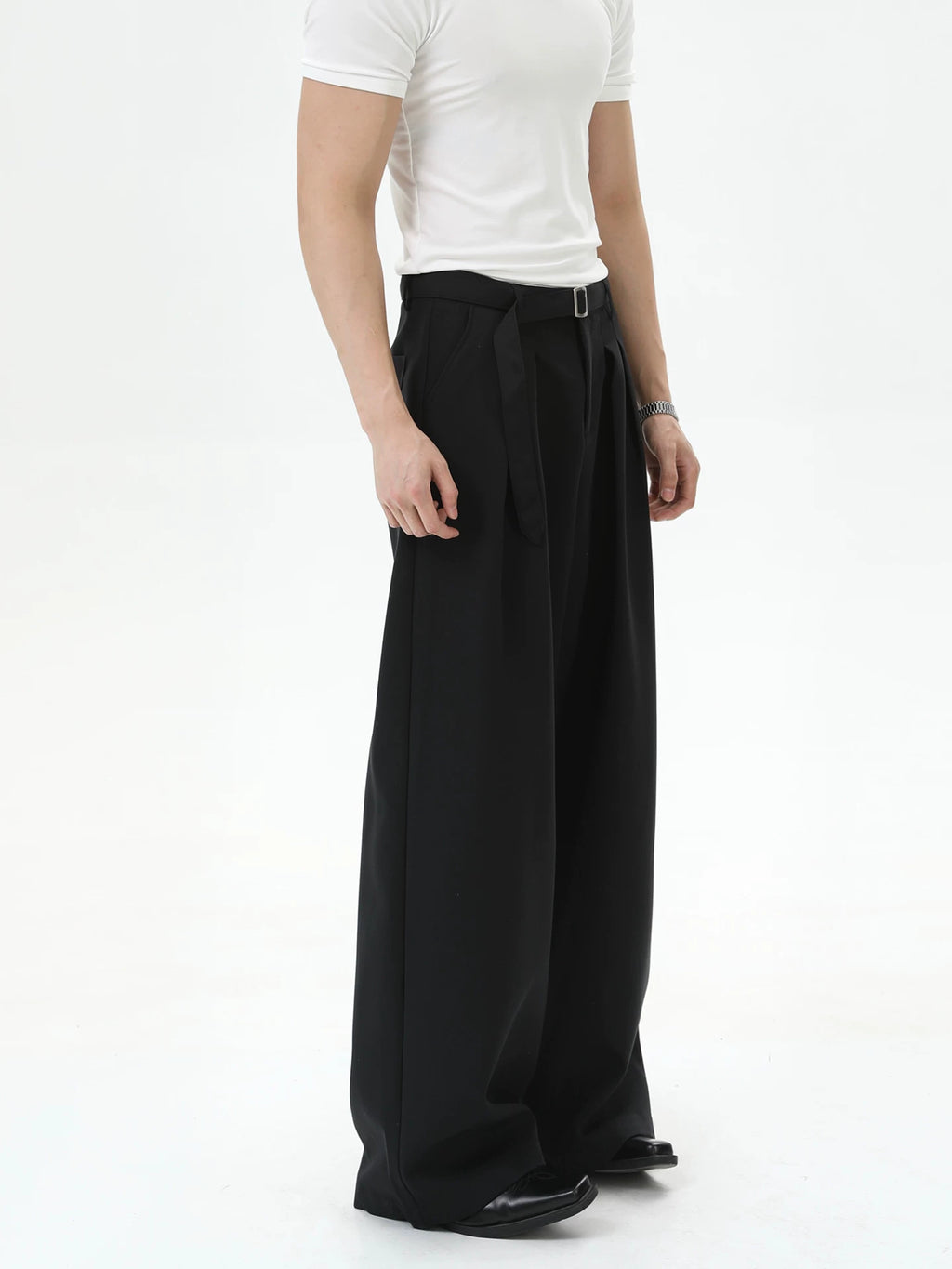 TURNTIDE Three-dimensional Double-pleated High-waisted Wide-leg Trousers