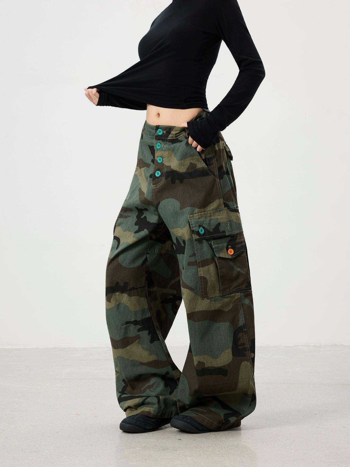 BTSG Vintage Button Multi-Pocket Camo Overalls
