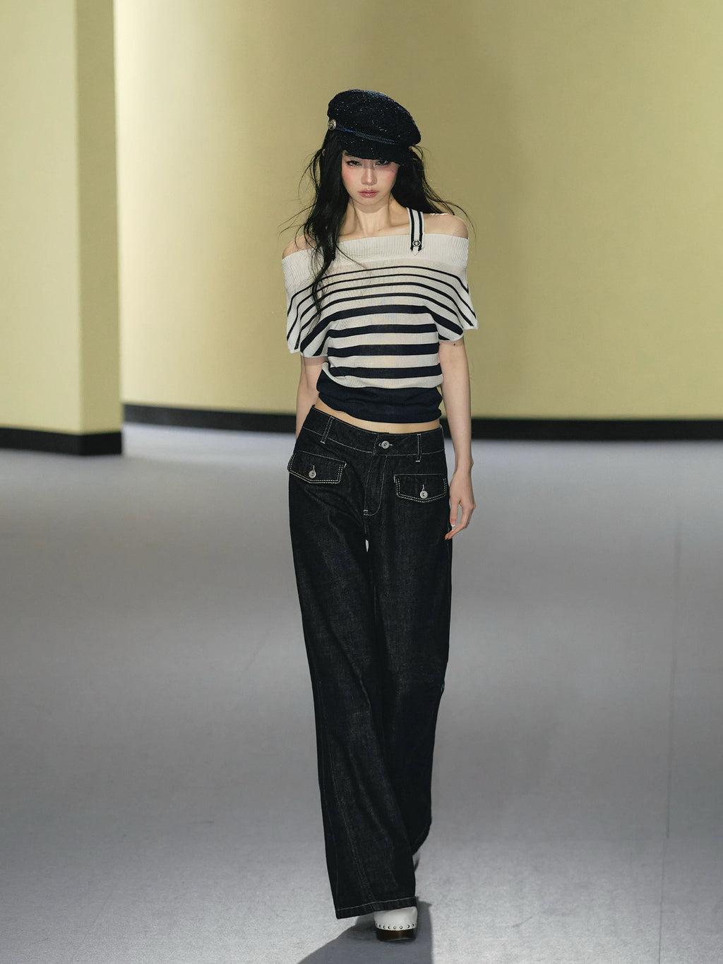 AGAM Striped Neck One Word Shoulder Waist Tee
