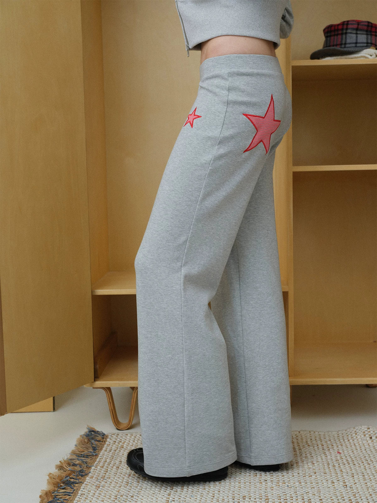 InsGale Star Patch Elastic Waist Slim-fit Sweatpants
