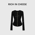 RICH IN CHEESE Metal Buckle Premium Crew-neck Knitted Cardigan