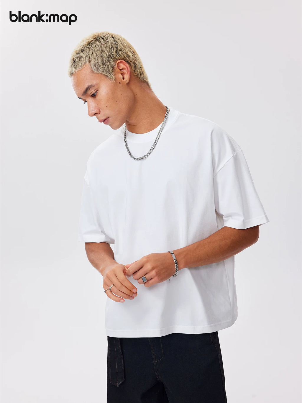 Blank Map Cool Loose Small Neckline Tee