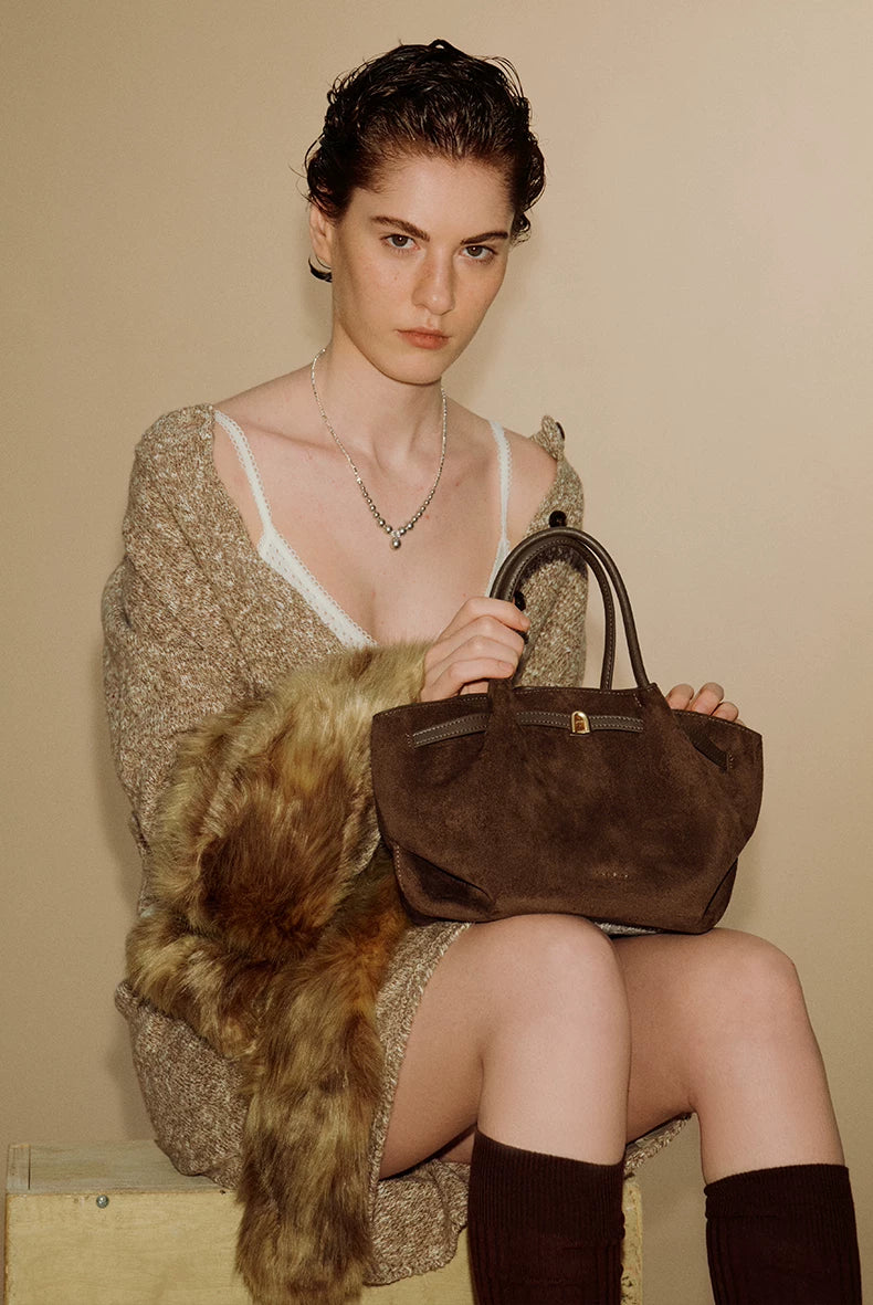 La Festin Niche Messenger Bag