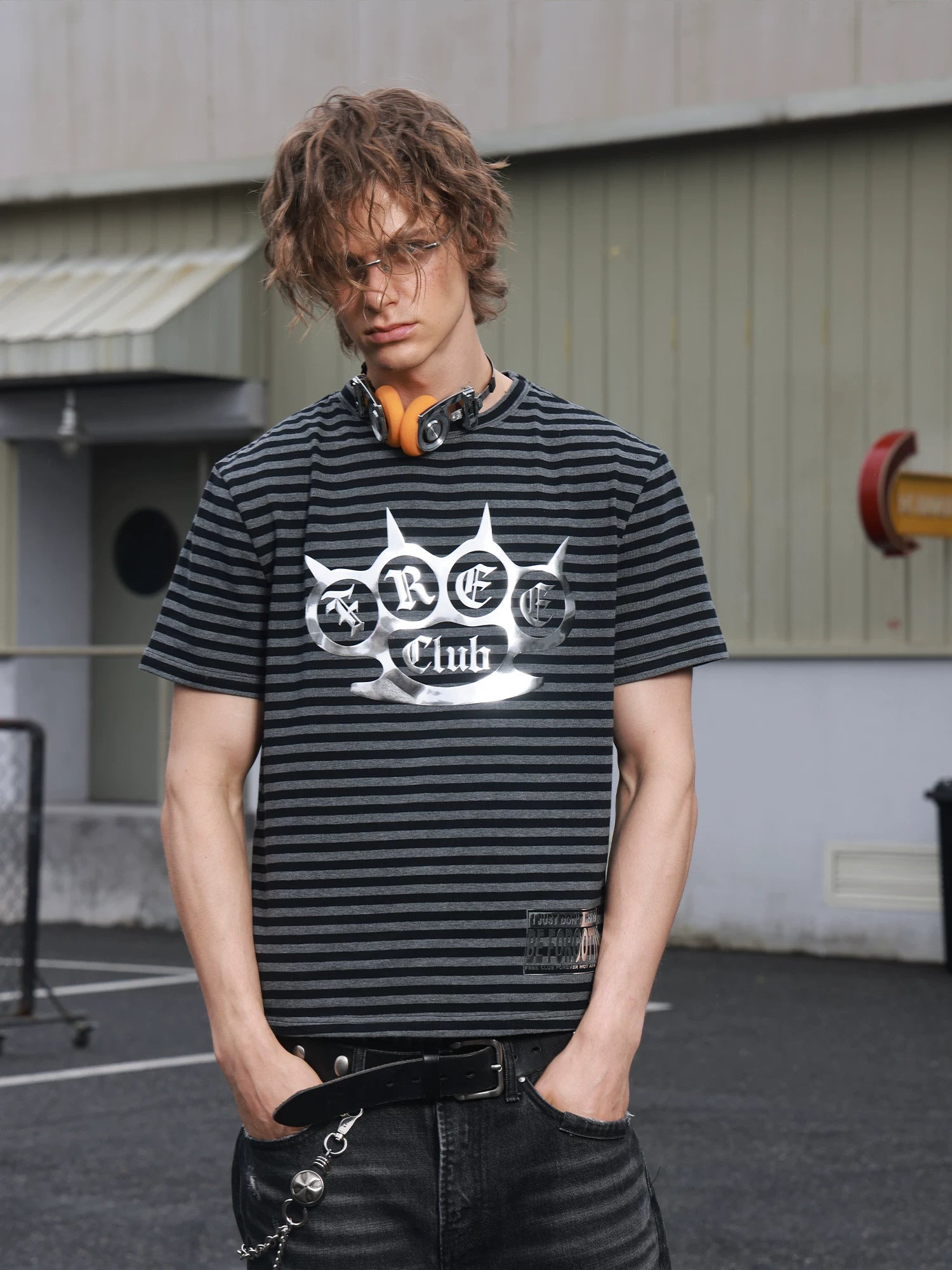 SAXGENWON Striped Three-dimensional Bright Silver Printed Front Shoulder Tee