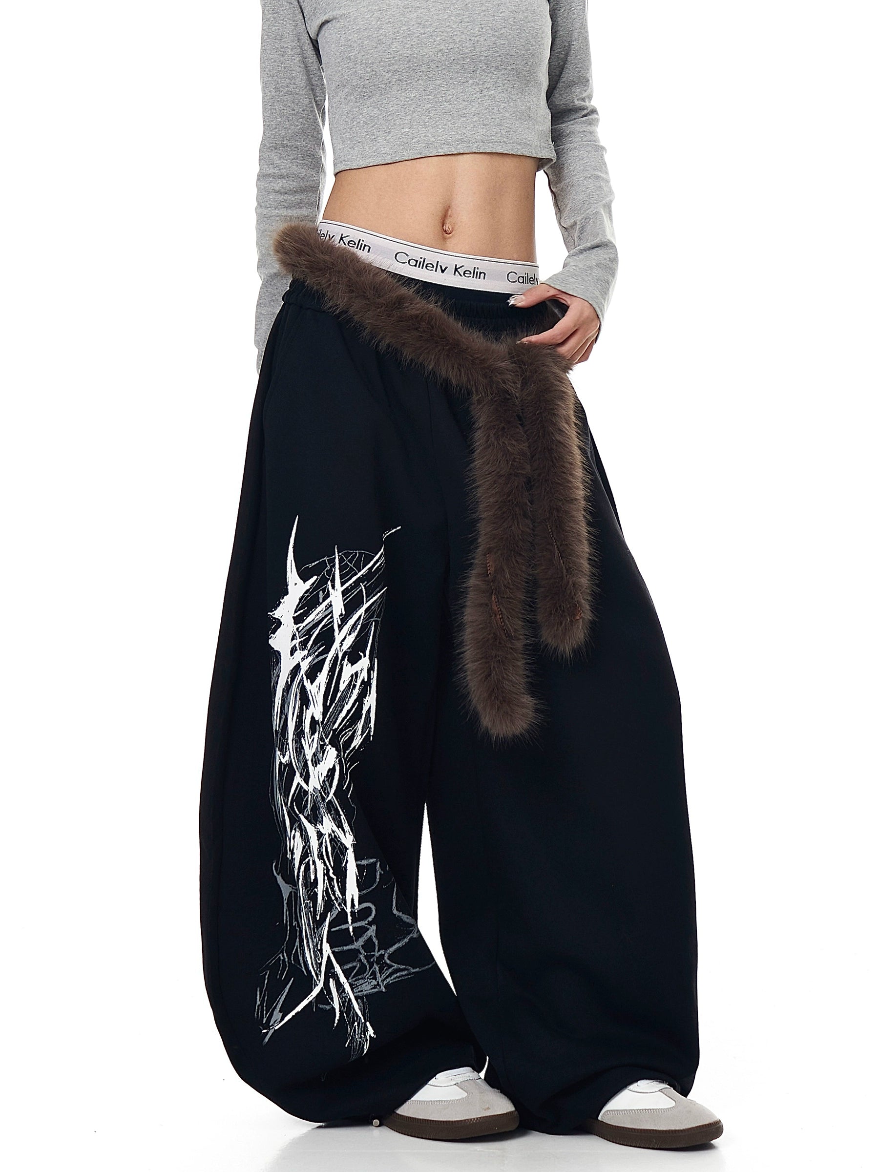 BLACKLISTS Vintage Plush Belt Scimitar Sweatpants