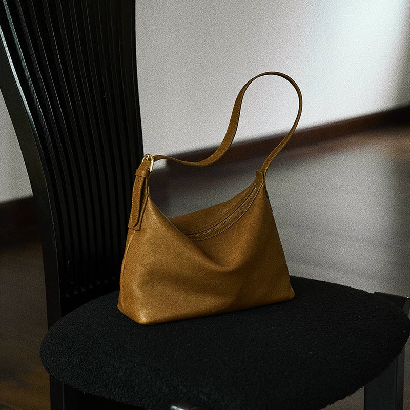 AVALEA Retro Cowhide Shoulder Messenger Bag