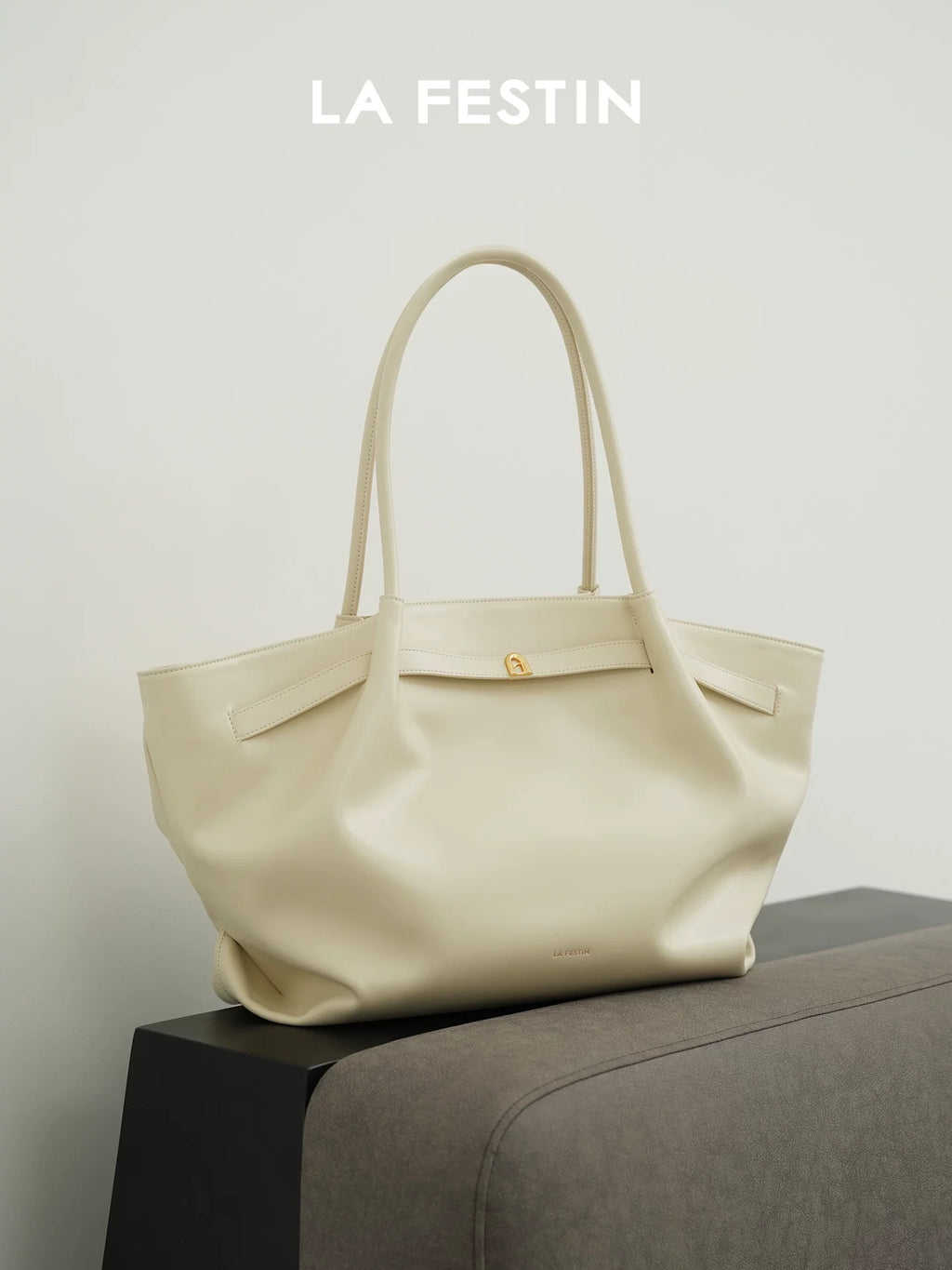 La Festin Suede Underarm Large Capacity Tote Bag