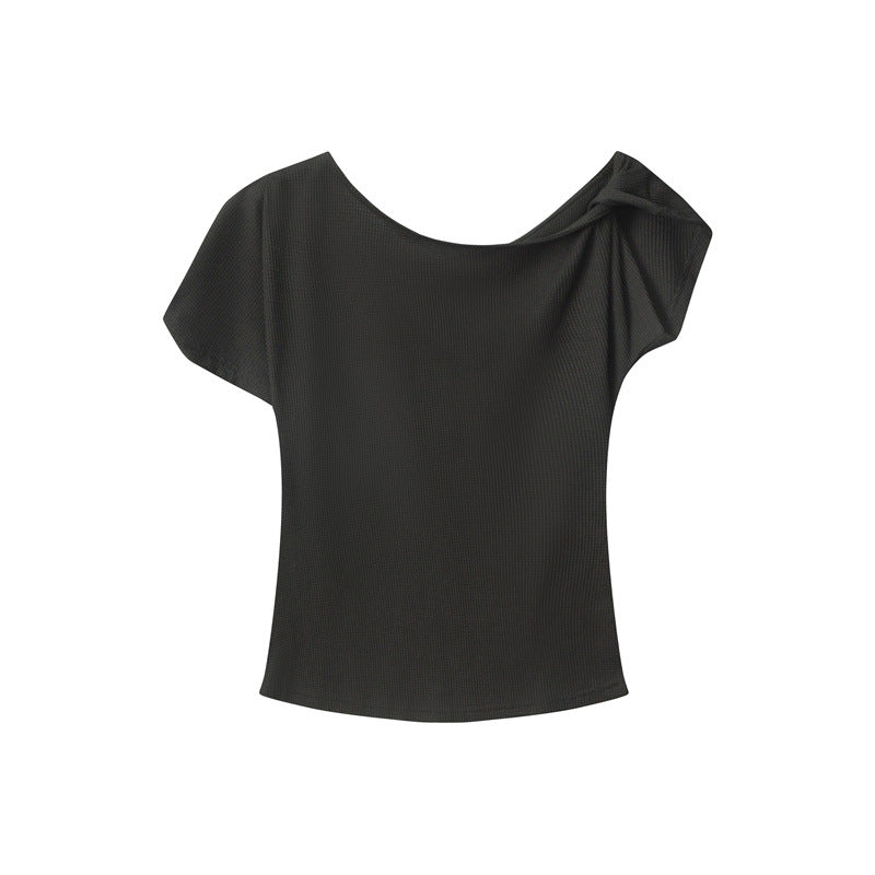 Nariele Slanted Collar Print Design Hottie Tee