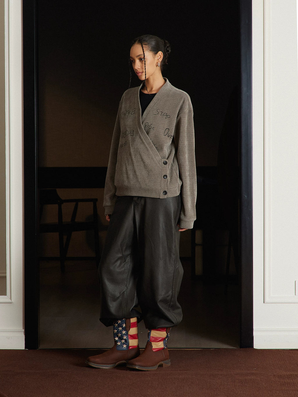 TZ Killer Striped Embroidered V-neck Loose