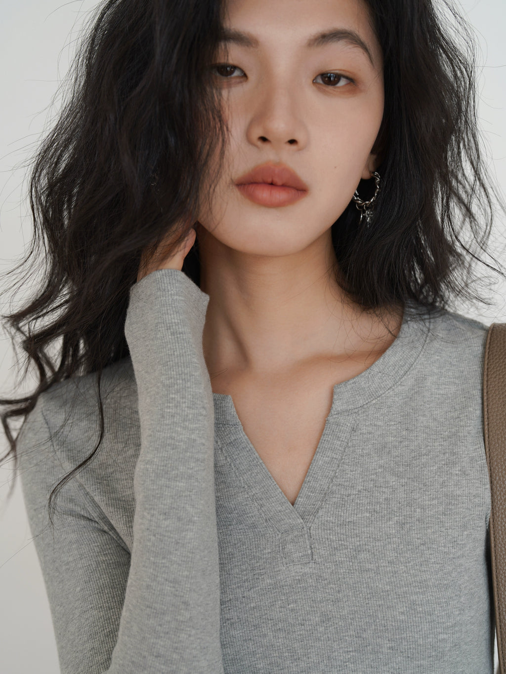 EMv Neck Knitted Bottom Long Sleeve
