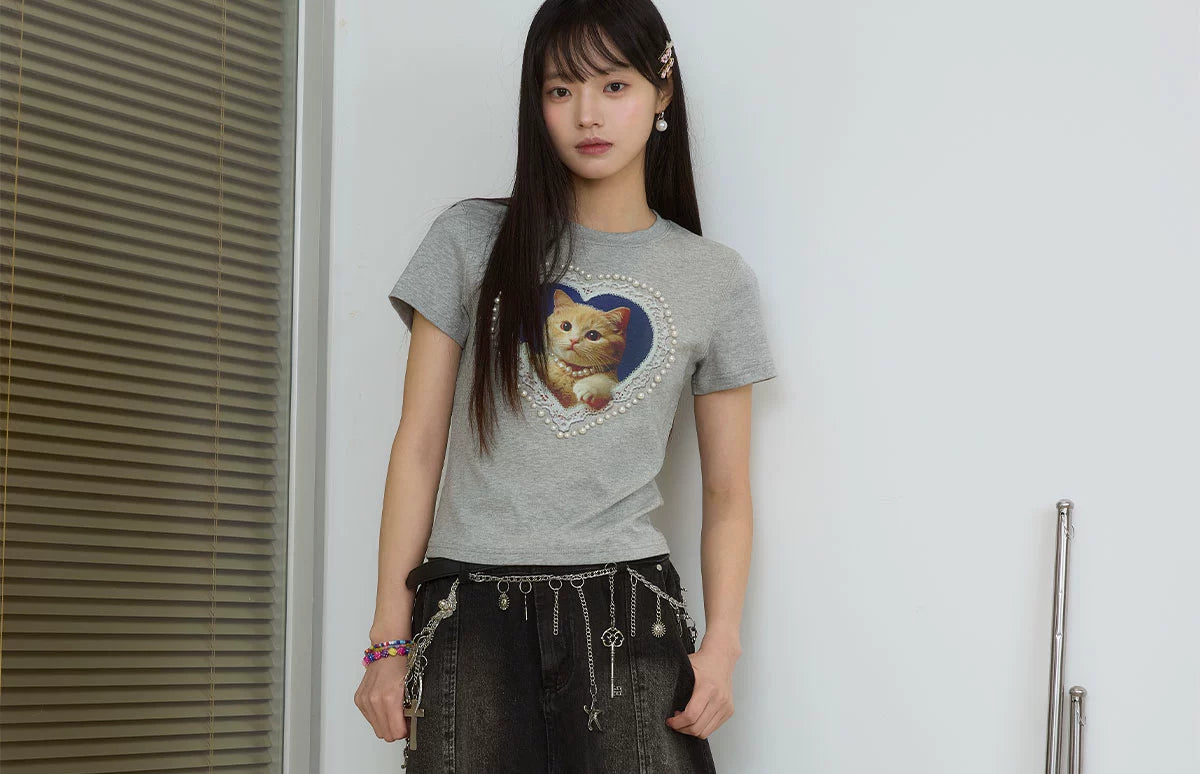 EeeeArtmonster Short Pearl Kitten Slim Tee