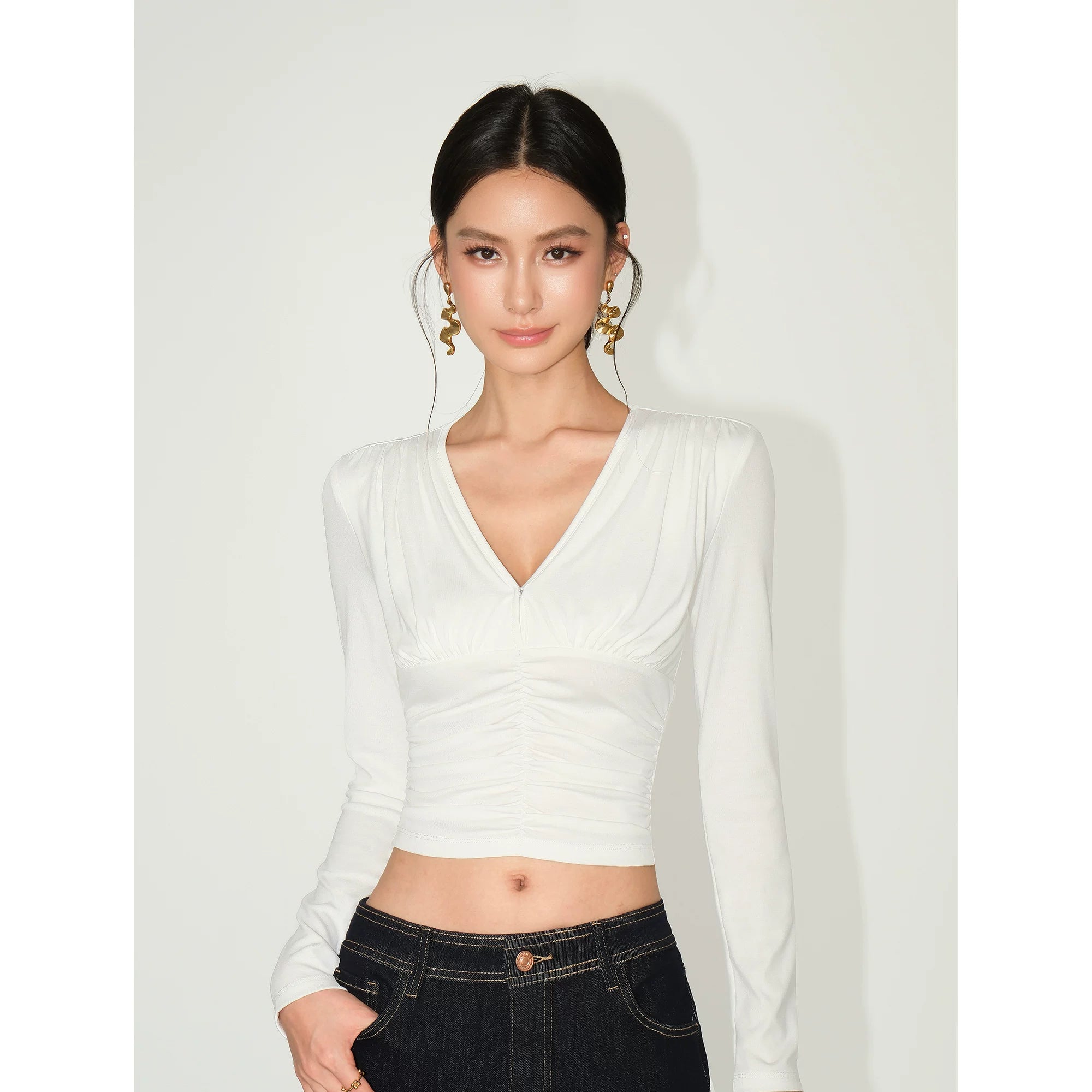 NEVA HU Slim Fit V-Neck Pleated Waist Long Sleeve