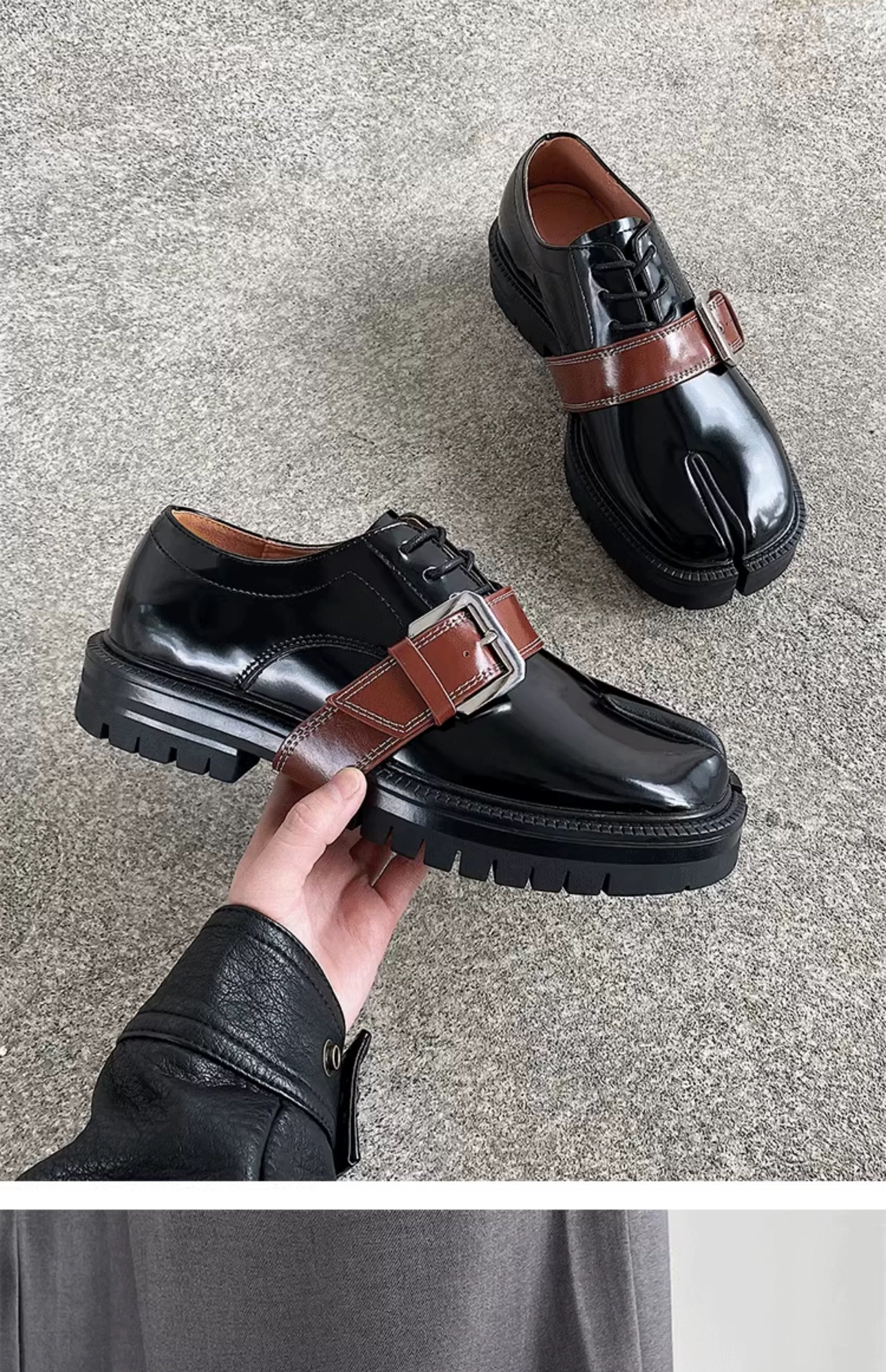 SHENLV STUDIO Buckle Tabi Shoes