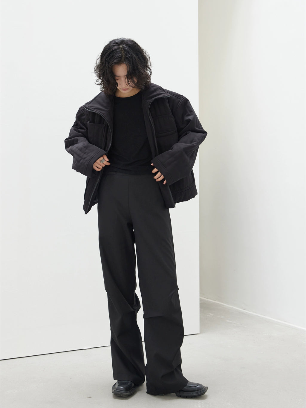 SUNYVONNE Multi-pocket Cotton-padded Stand-up Collar Short Zipper Cotton-padded Coat