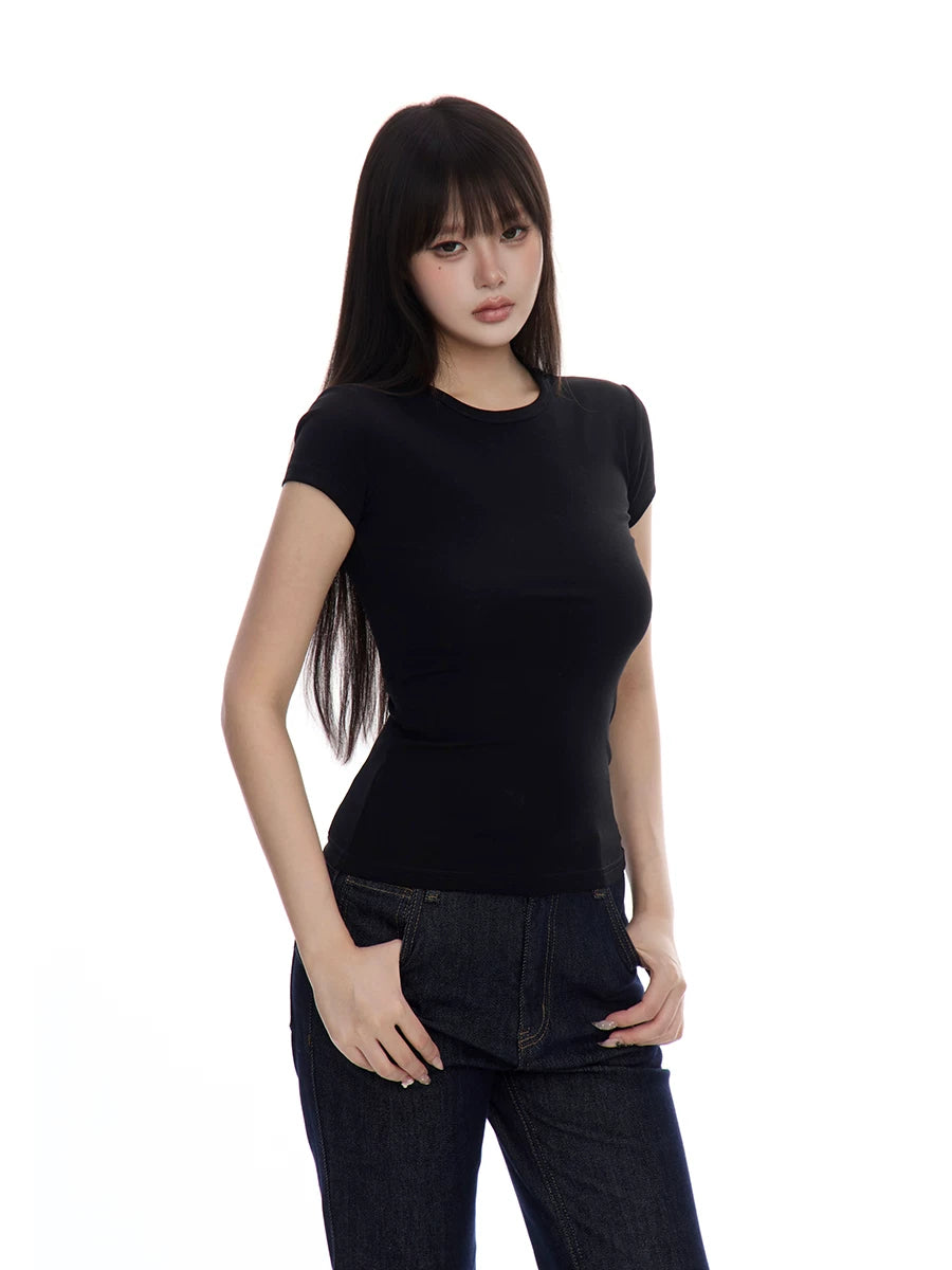 WITHMIN Straight Shoulders Slim and Slim Tee