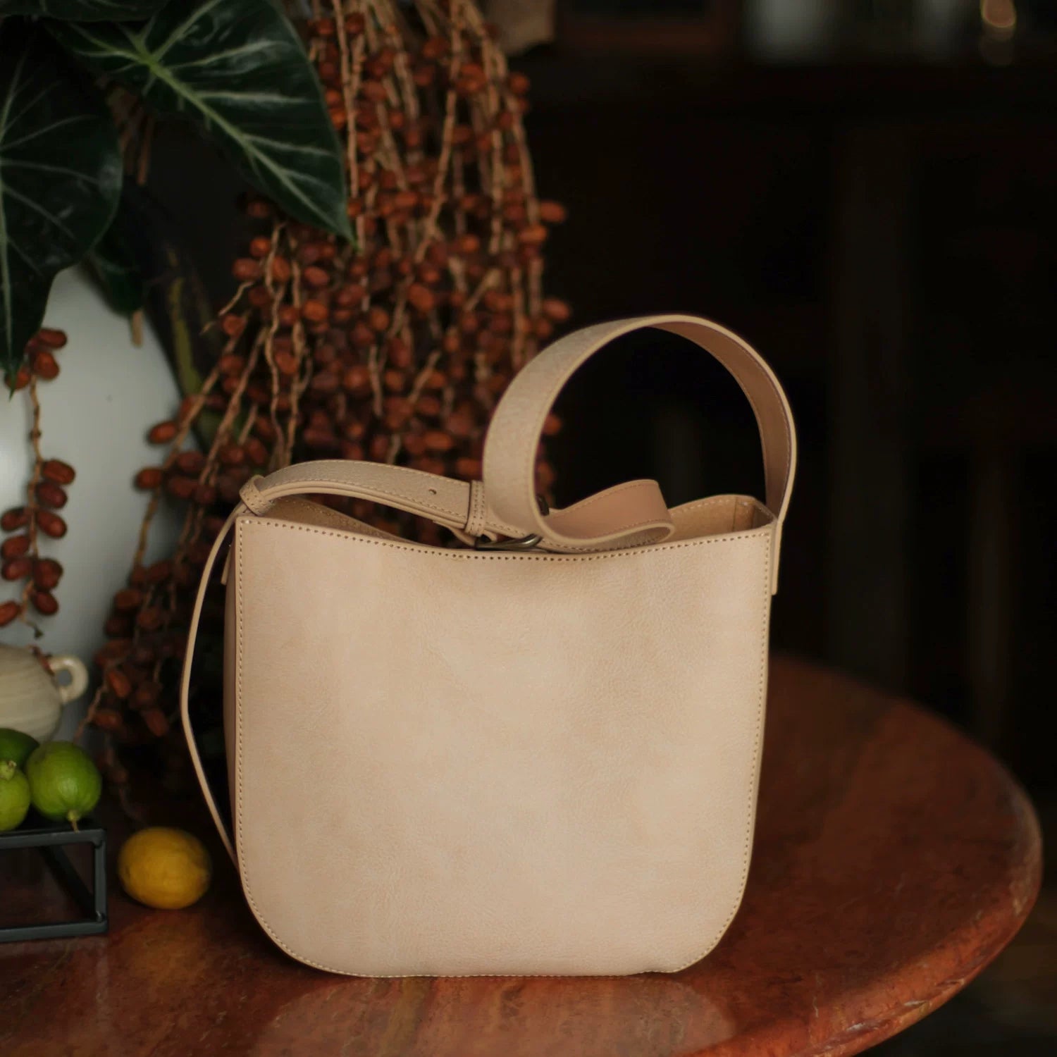EZRO Premium Simple Leather Shoulder Crossbody Bag