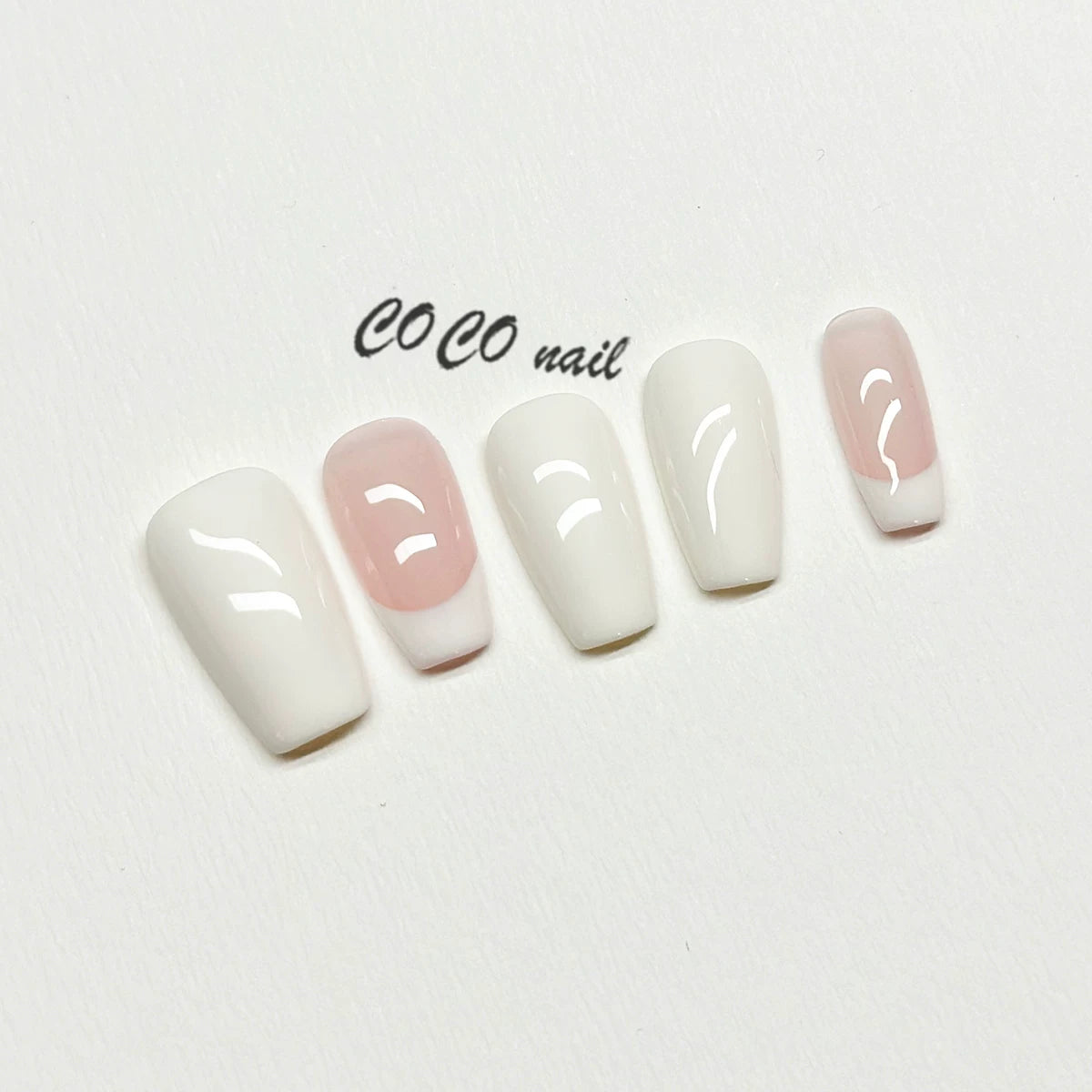 COCO Minimalist Advanced Sense White Wearing Armor
