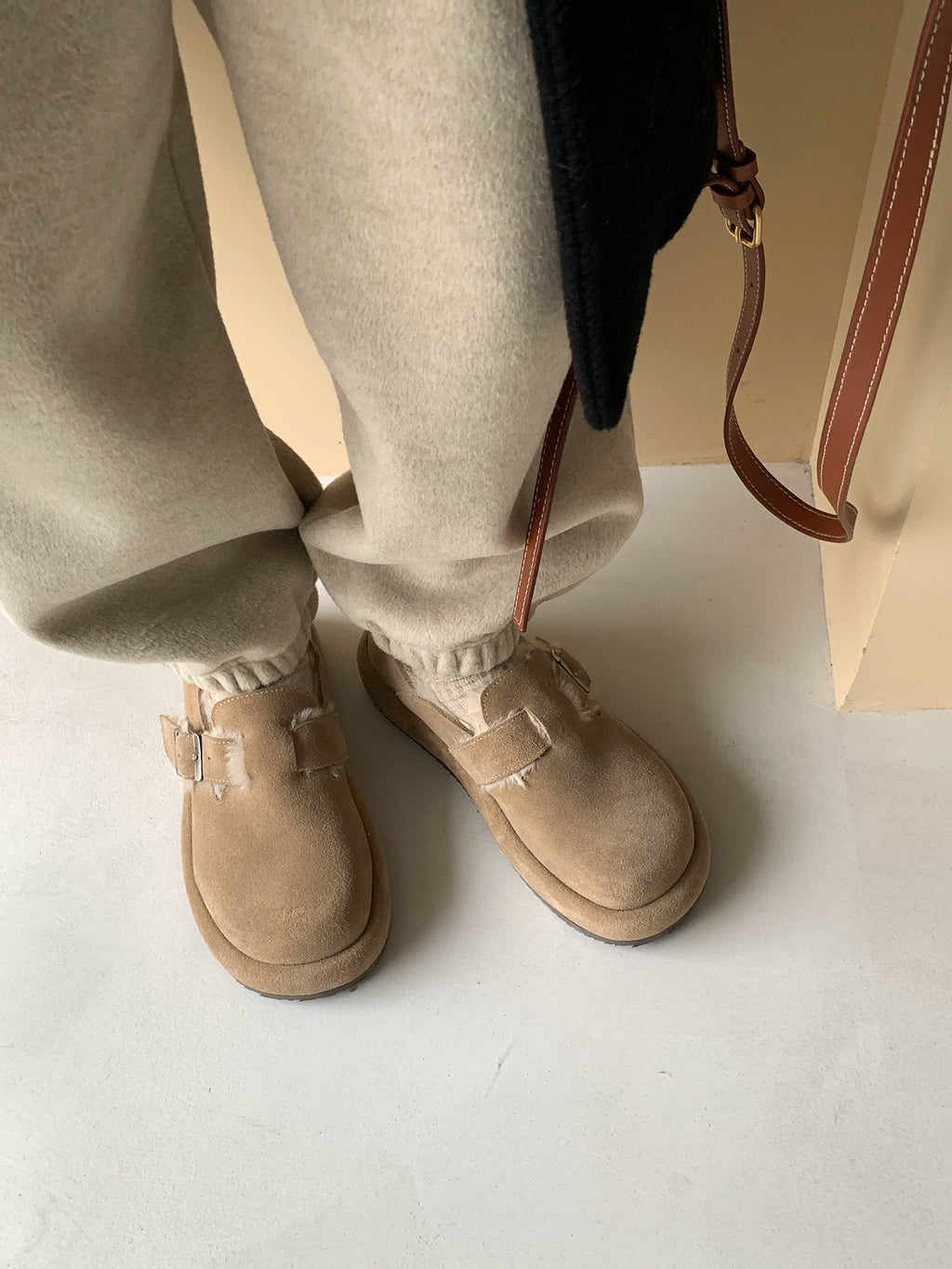 Milooey Thick-soled Velvet One-pedal Fluffy Shoes