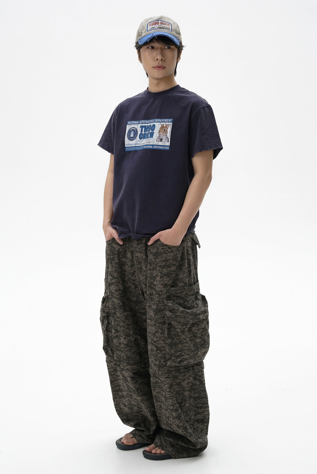 TH90 Rabbit Astronaut ID Card Destruction Print Tee