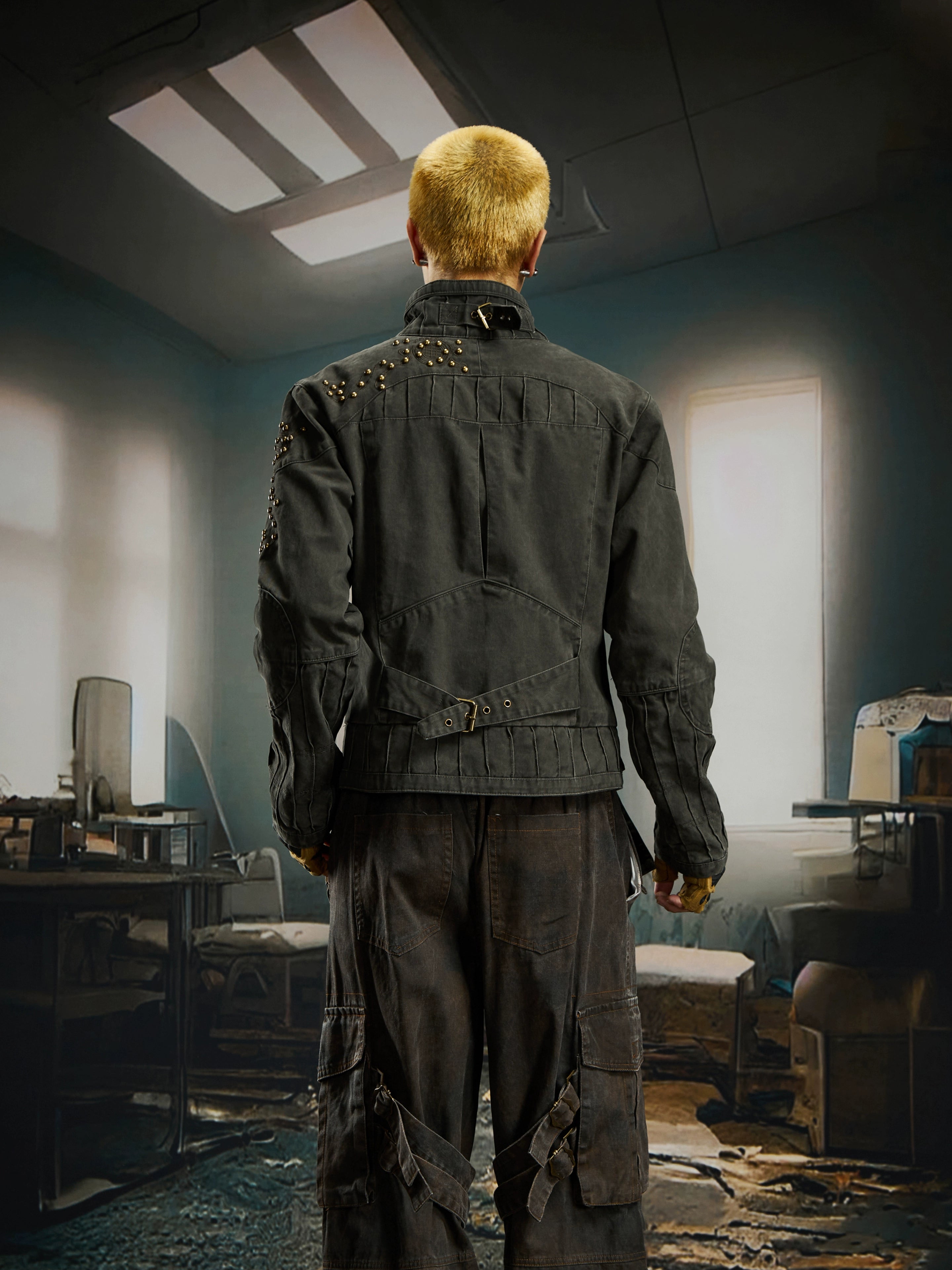 NOMANIAI Old Embroidered Bronze Rivet Short Denim Jacket