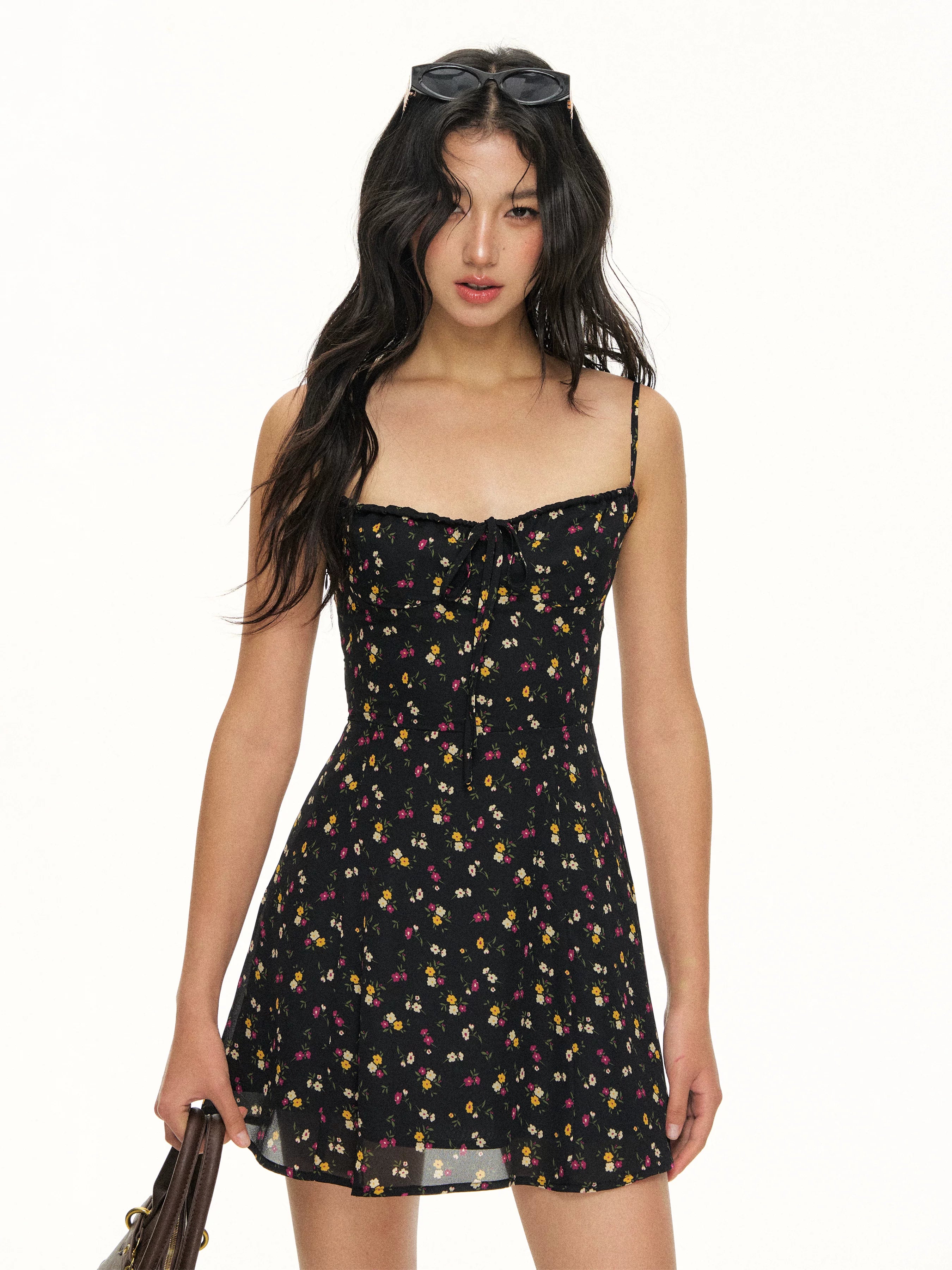 Ariseism Floral Slim-fit Suspender Dress