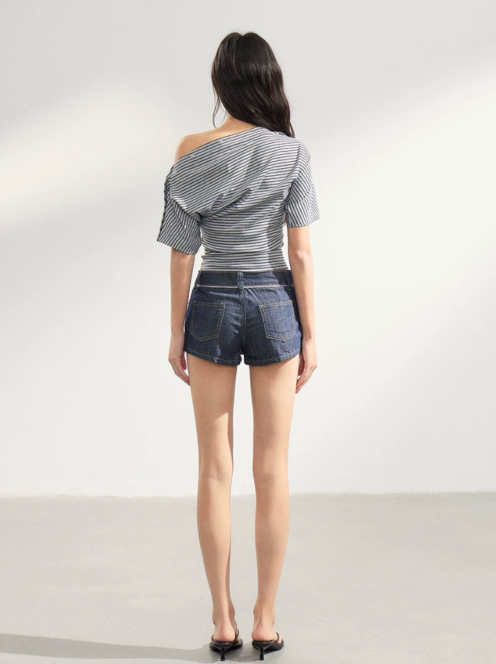 WITHMIN Rivet Snap Button One-word Shoulder Waist Tee