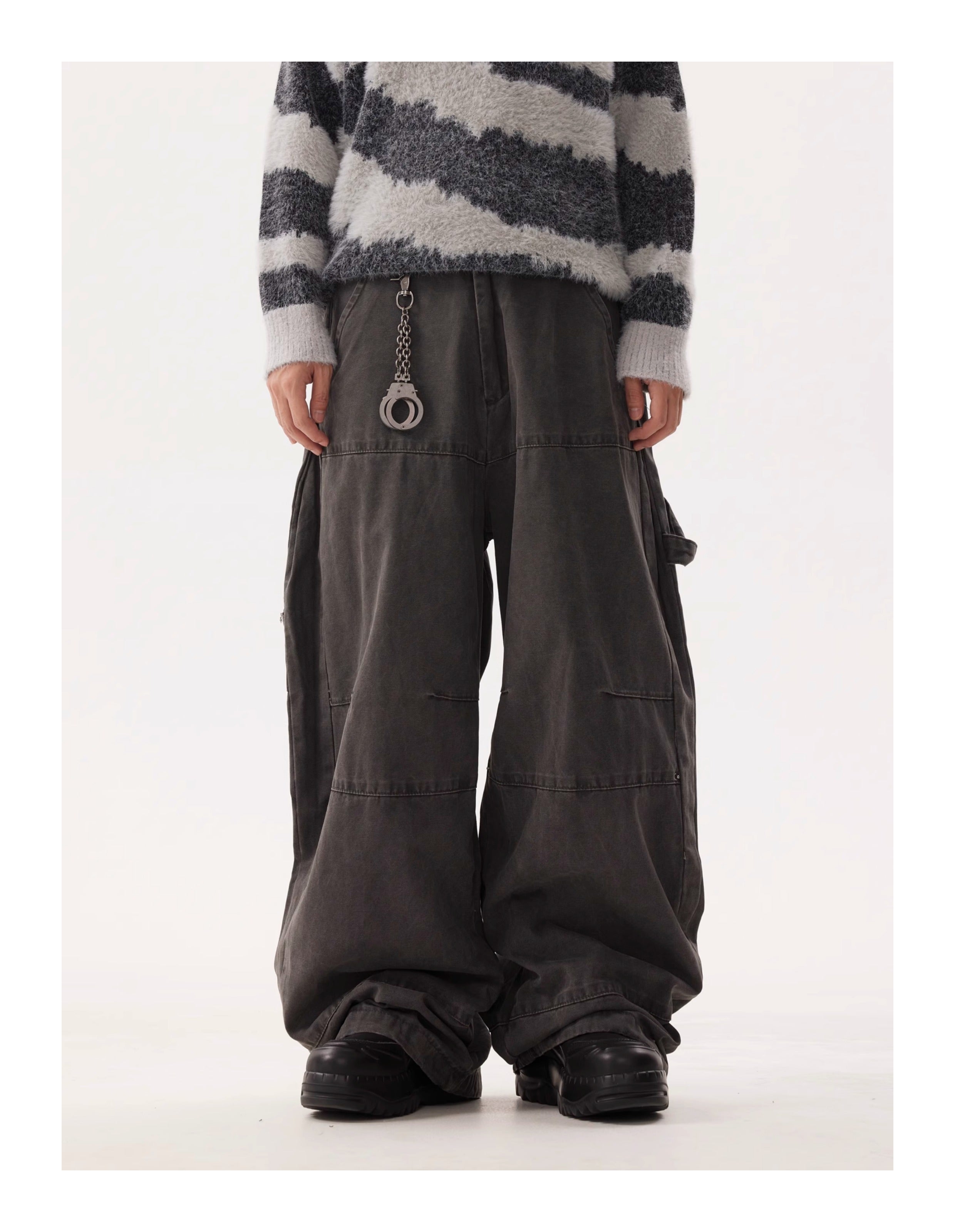 BTSG Wash Distressed Wide-Leg Lumberjack Cargo Pants