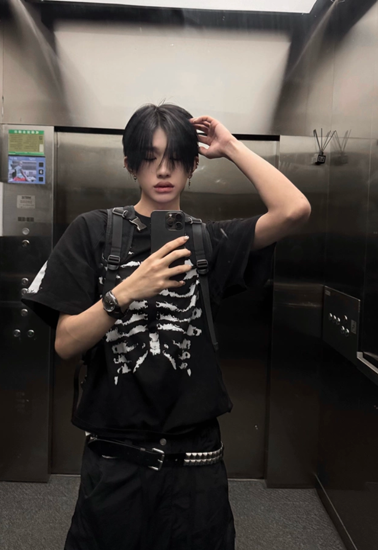 RELABEL Bone Print Made Old Loose Tee