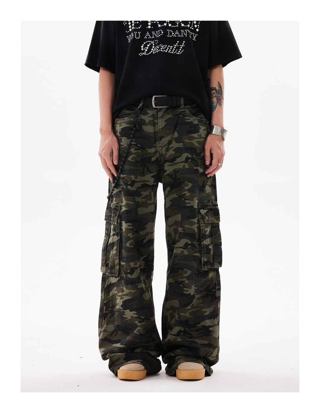 BTSG* Washed Distressed Camouflage Cargo Pants