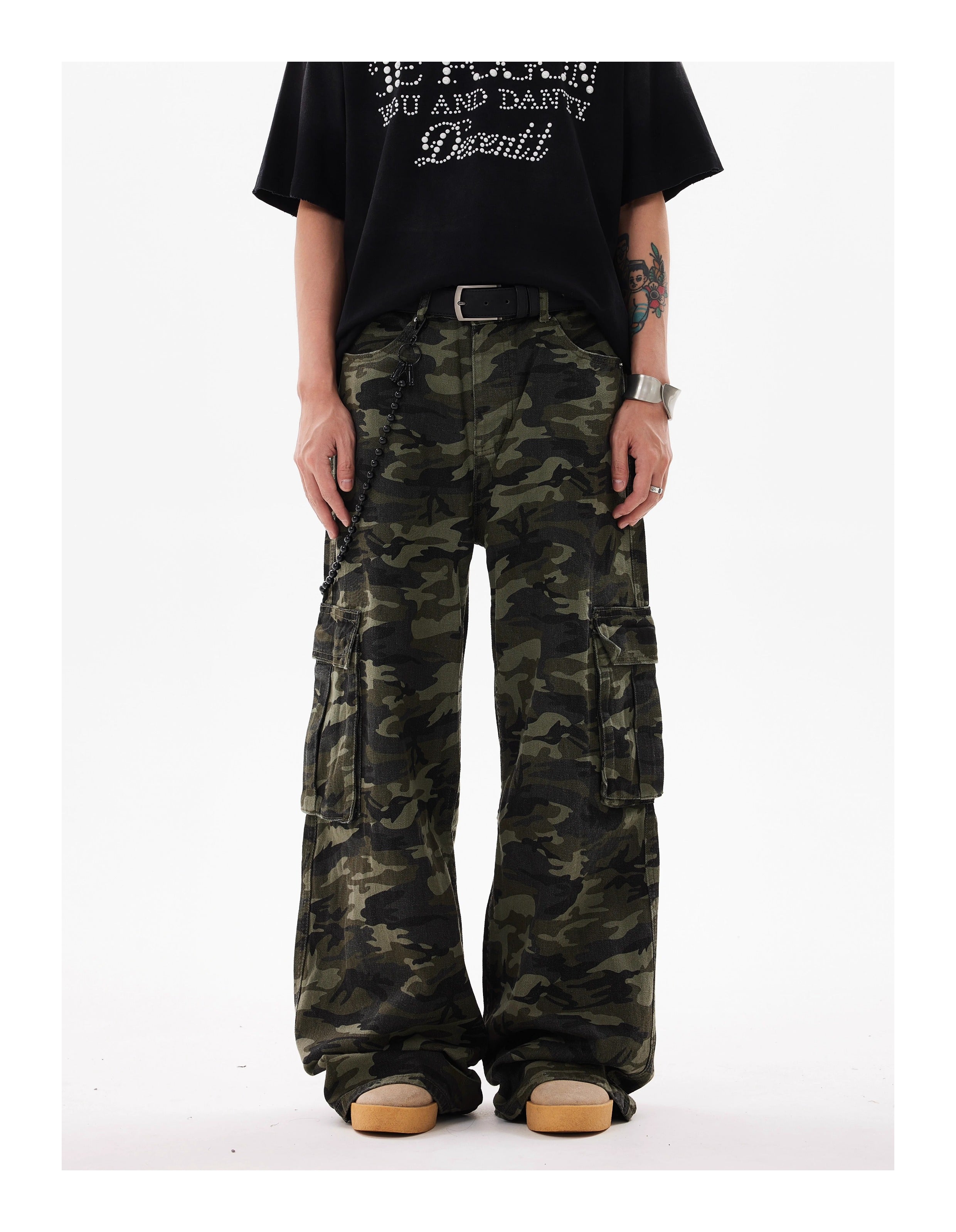 BTSG* Washed Distressed Camouflage Cargo Pants