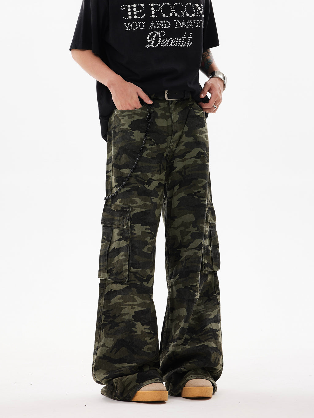 BTSG* Washed Distressed Camouflage Cargo Pants
