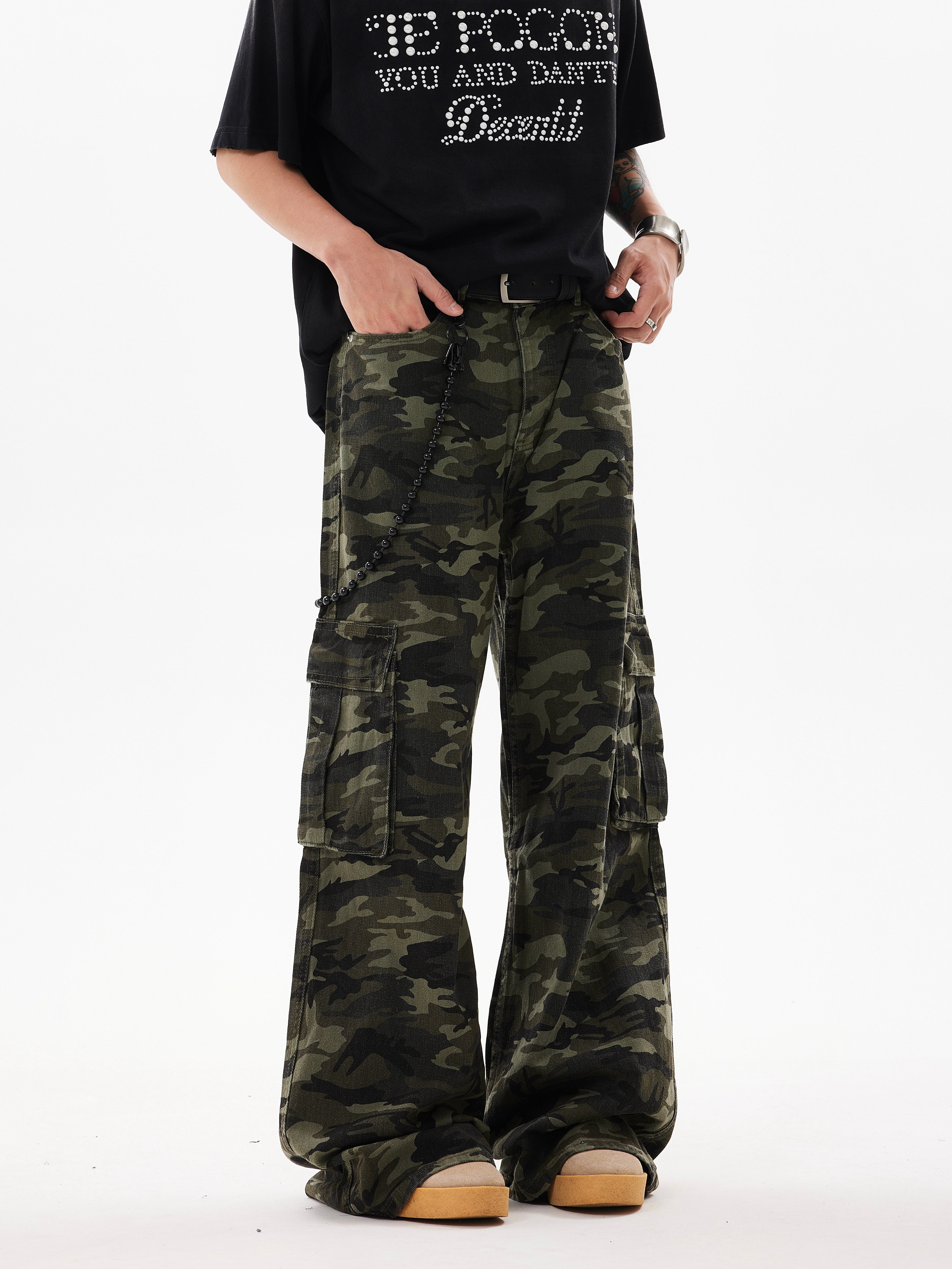 BTSG* Washed Distressed Camouflage Cargo Pants