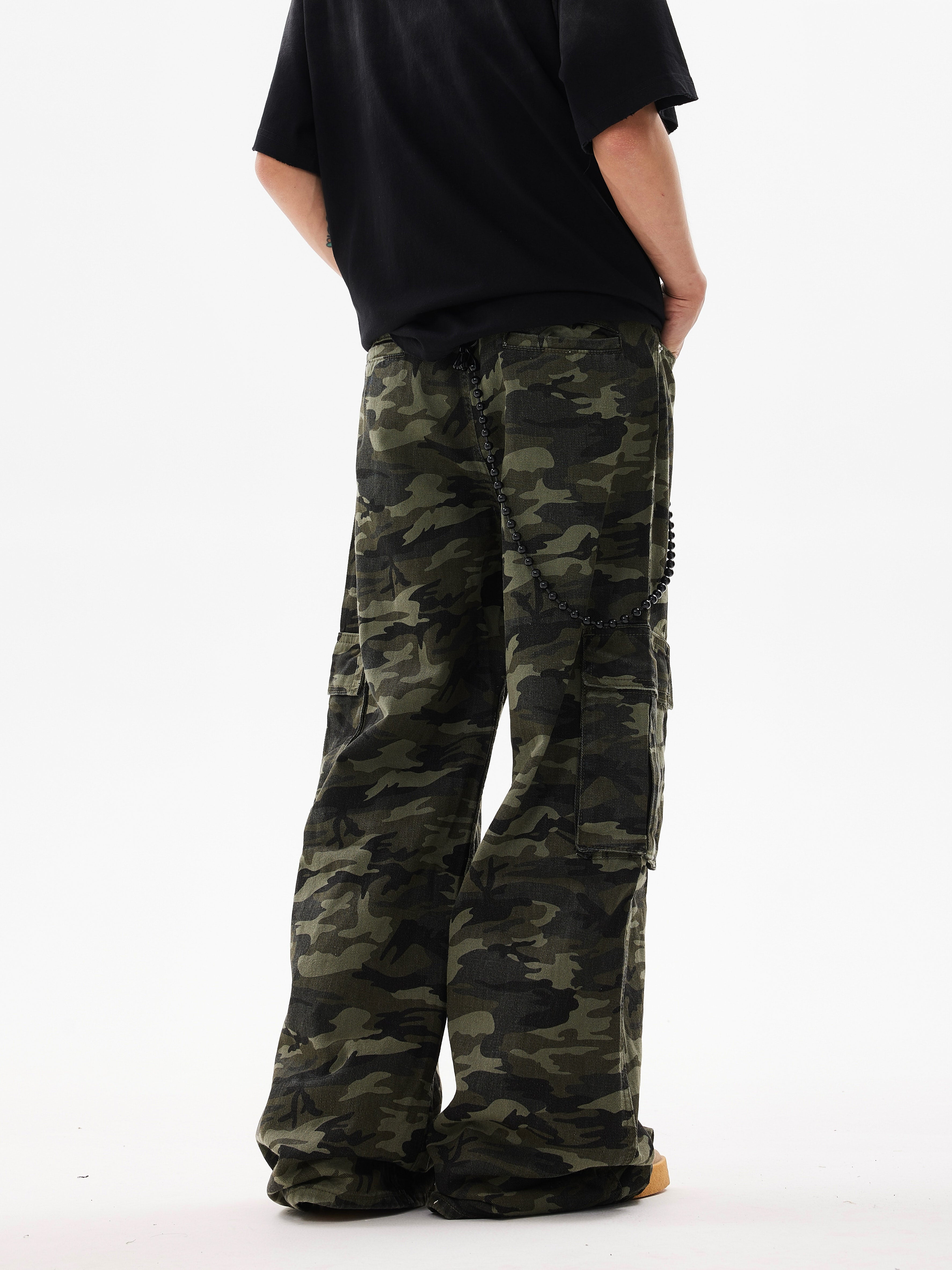 BTSG* Washed Distressed Camouflage Cargo Pants