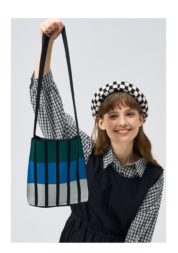 FREEIN Original Knitted Striped Crossbody Bag